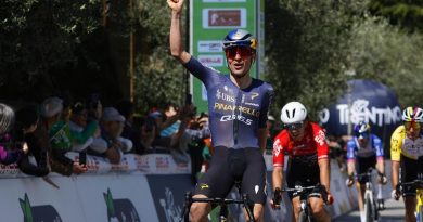 Egan tercero en etapa y general, en Tour de los Alpes