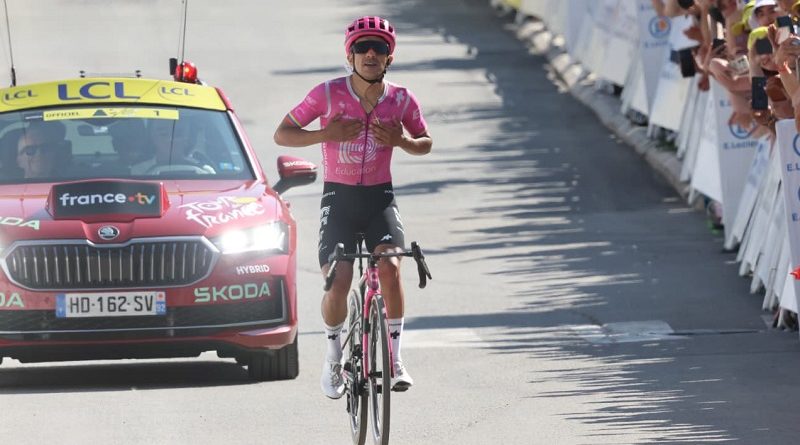 Carapaz logra segundo triunfo histórico en el Tour