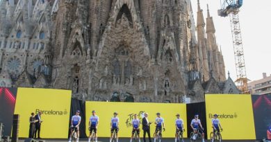 En la Sagrada Familia se presentaron los equipos
