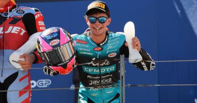 David Alonso suma su tercer podio en Moto2