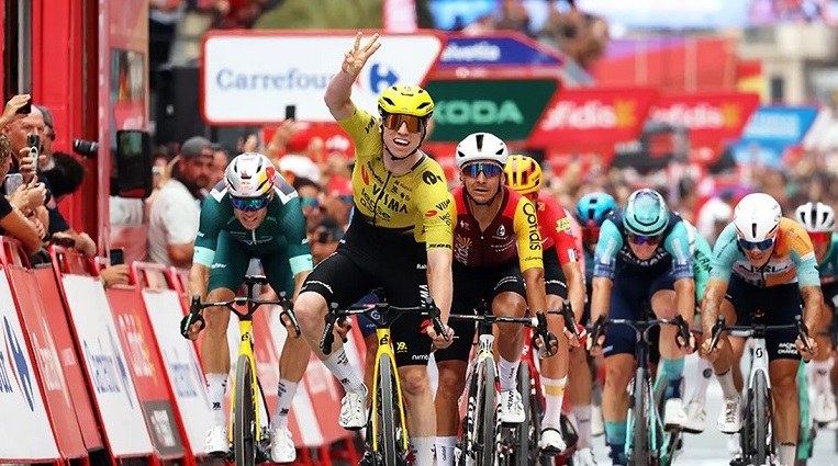 Brennan, tres victorias en Vuelta a España